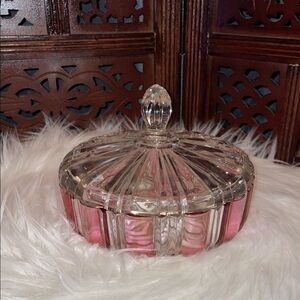 Vintage 1930’s-1960’s Anchor Hocking Pink Glass Lidded Candy Dish